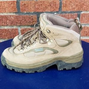 columbia hilltop ridge hiking boots